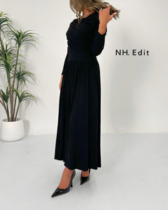 Simple with a Twist - black