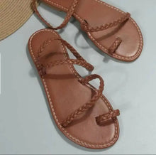 Load image into Gallery viewer, Braided sandal
