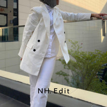 Load image into Gallery viewer, white linen tailored blazer
